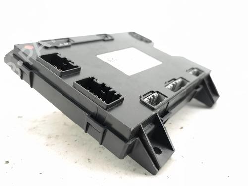 Lights ECU TESLA MODEL S (5YJS) 90D AWD | BP36888797M55 - Image 2