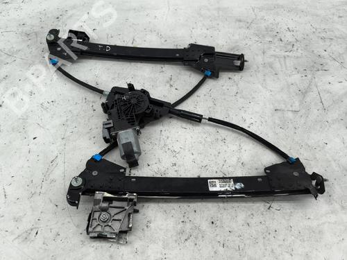 Vindusheismekanisme høyre bak TESLA MODEL S (5YJS) 90D AWD | BP36888900C25 - Image 1