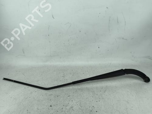 Used Front windshield wiper arm Front windshield wiper arm 36841755 36841755