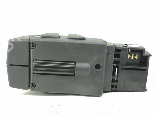 Switch RENAULT CAPTUR I (J5_, H5_) 0.9 TCe 90 | BP36841772I30 - Image 2