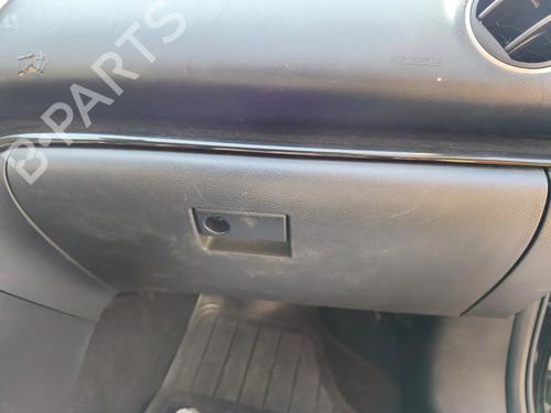 Used Glove box Glove box 37180209 37180209