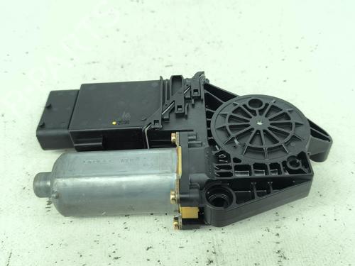 Right front window motor VW PASSAT B5 Variant (3B5) 1.9 TDI | BP37159304E20 - Image 3