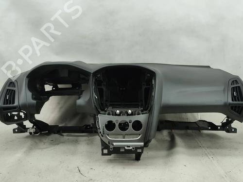 dashboard-ford-focus-iii-turnier-2010-2011-2012-2013-2014-2015-2016-2017-2018-2019-2020-37184545 main image