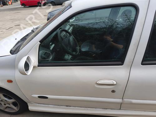 left-front-door-renault-clio-ii-bb_-cb_-1998-1999-2000-2001-2002-2003-2004-2005-2006-2007-2008-2009-2010-2011-2012-2013-2014-2015-2016-37271783 main image