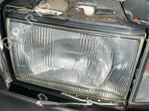 Used Left headlight Left headlight 37271871 37271871