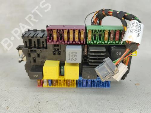 Used Fuse box Fuse box 37244394 37244394