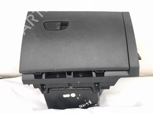 glove-box-renault-zoe-bfm_-2012-37235690 main image