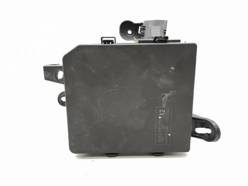 Used Fuse box Fuse box 37422814 37422814