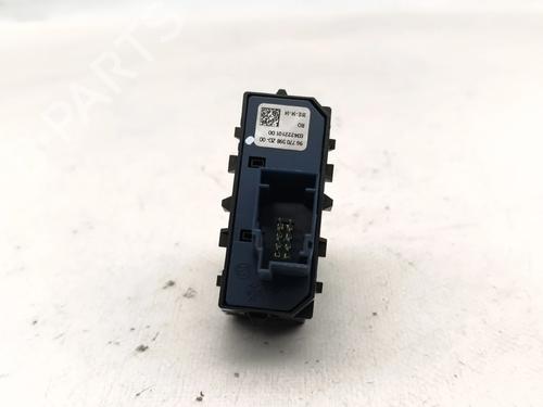 Switch PEUGEOT 508 SW I (8E_) 2.0 HDi RXH Hybrid4 | BP37431064I30 - Image 4