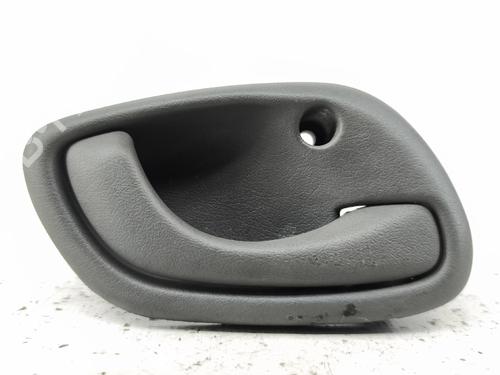 Used Front right interior door handle Front right interior door handle 37475681 37475681