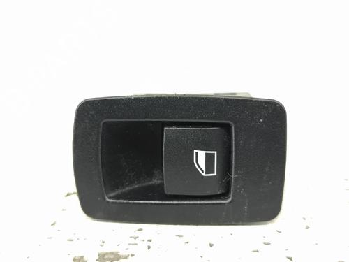 Used Right rear window switch Right rear window switch 37422831 37422831