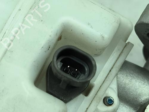 Brake master cylinder TESLA MODEL S (5YJS) 90D AWD | BP36885714M77 - Image 4