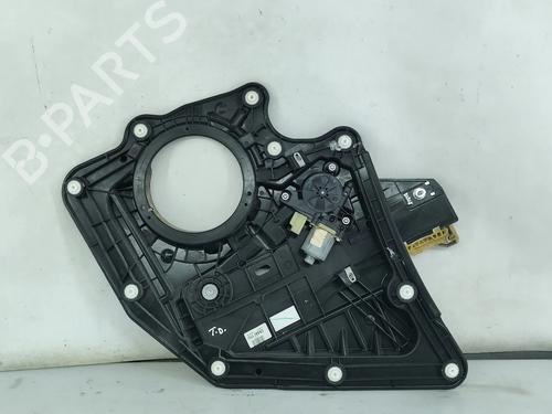 rudehejsemekanisme-hjre-bagtil-ford-kuga-iii-dfk-2019-37475930 main image