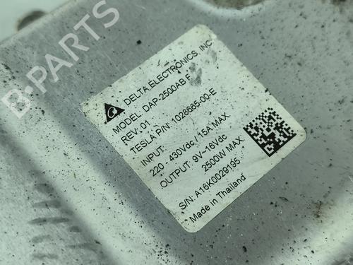Inverter/Converter TESLA MODEL S (5YJS) 90D AWD | BP36885721M119 - Image 7