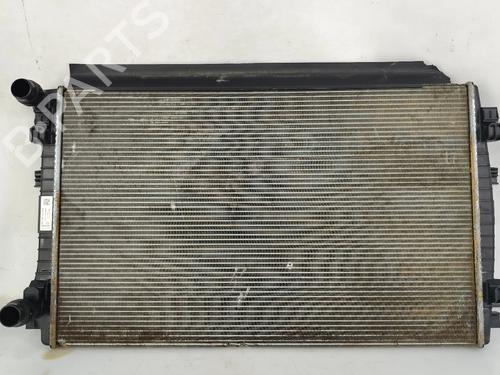 Used Water radiator Water radiator 37523931 37523931