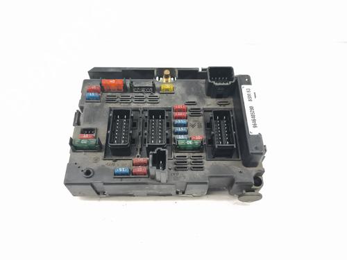 Used Fuse box Fuse box 37606635 37606635