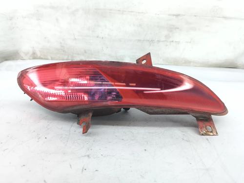 rear-fog-light-alfa-romeo-gt-937_-2003-2004-2005-2006-2007-2008-2009-2010-37609805 main image