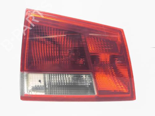 left-tailgate-light-opel-vectra-c-estate-z02-2003-2004-2005-2006-2007-2008-2009-37633478 main image
