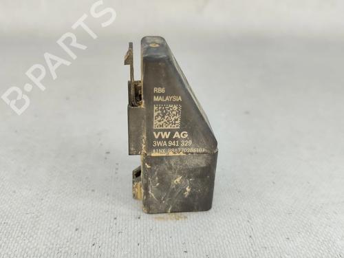 Switch AUDI A3 Sportback (8YA, 8YF) 35 TDI | BP37523692I30 - Image 4