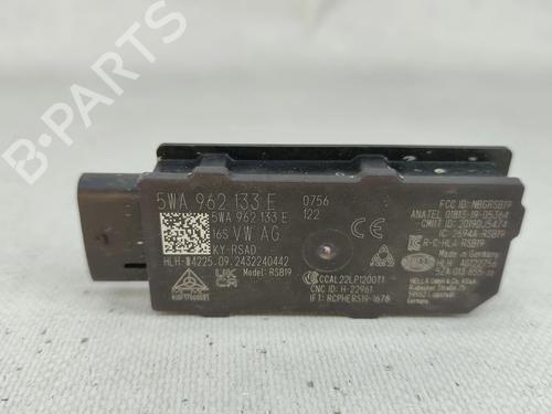 BP37523699M83 main image