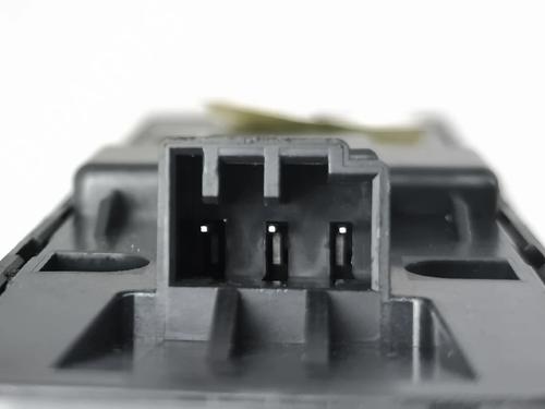 Left front window switch JAGUAR XE (X760) 2.0 D | BP37645793I27 - Image 7