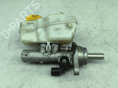 Used Brake master cylinder Brake master cylinder 37523949 37523949