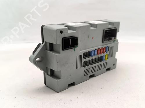 Fuse box JAGUAR XE (X760) 2.0 D | BP37645788E1 - Image 2