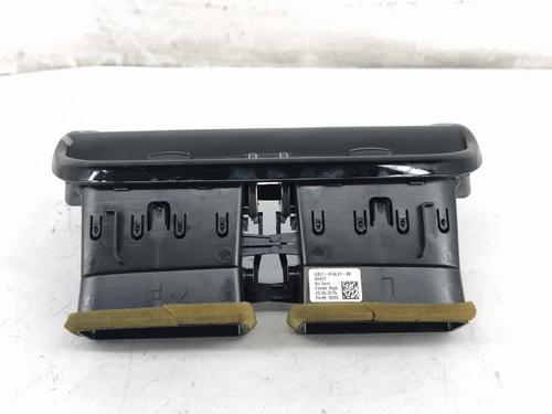 Luftventil JAGUAR XE (X760) 2.0 D | BP37645813I21 - Image 4