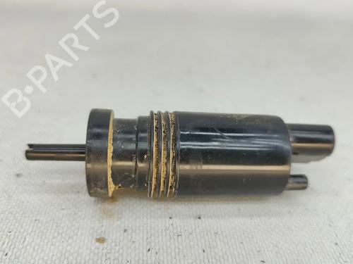 Used Washer pump Washer pump 37647496 37647496