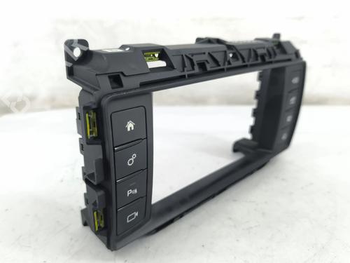 Switch JAGUAR XE (X760) 2.0 D | BP37665304I30 - Image 2