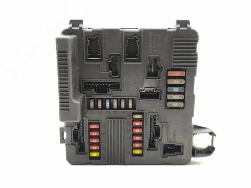 Used Fuse box Fuse box 37683036 37683036