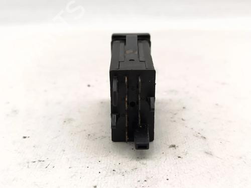 Warning switch AUDI A4 B5 Avant (8D5) 1.9 TDI | BP37684864I22 - Image 4