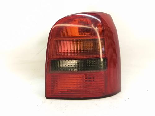 right-taillight-audi-a4-b5-avant-8d5-1994-1995-1996-1997-1998-1999-2000-2001-2002-37684860 main image