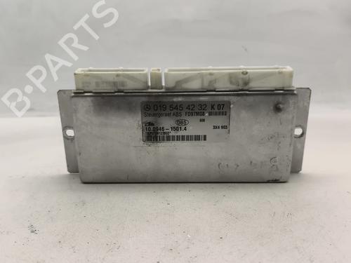 Used Control unit Control unit MERCEDES-BENZ C-CLASS (W202) C 200 D (202.122) (88 hp) 37684871 37684871