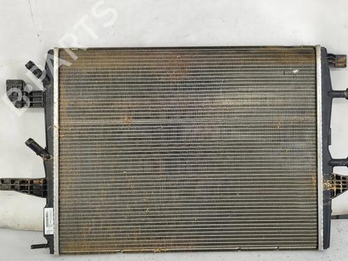 Used Water radiator Water radiator 37647525 37647525