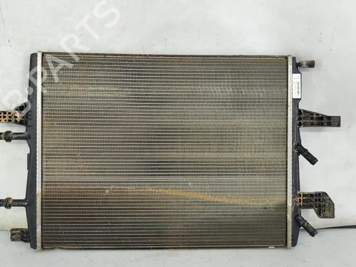 Used Water radiator Water radiator 37647557 37647557