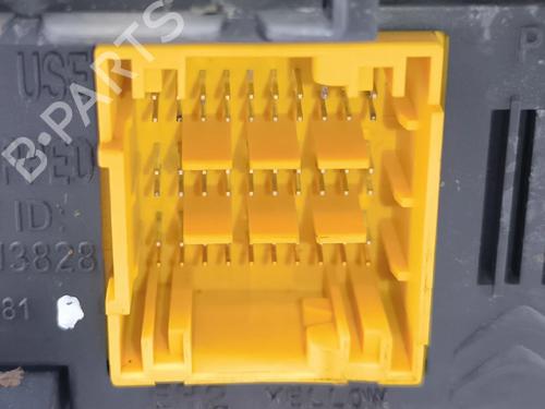Fuse box DS DS 7 Crossback (J4_, JR_, JC_) E-TENSE 4x4 (J45GBU) | BP37721084E1  - Image 14