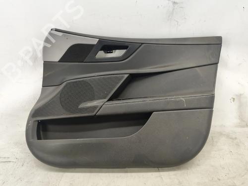 front-right-panel-jaguar-xe-x760-2015-37509515 main image