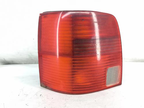 left-taillight-vw-passat-b5-variant-3b5-1997-1998-1999-2000-2001-38013955 main image