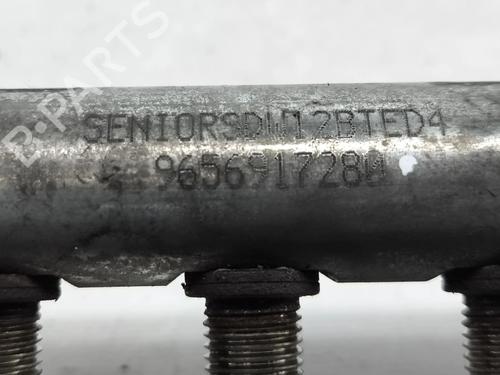 Injection rail CITROËN C5 II (RC_) 2.2 HDi | BP38013933M98 - Image 9