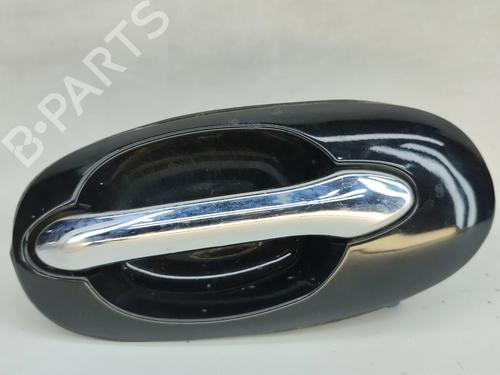 rear-right-exterior-door-handle-kia-carnival-ii-gq-1999-2000-2001-2002-2003-2004-2005-2006-2007-38002100 main image