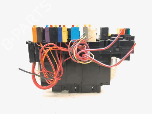 Used Fuse box Fuse box 38067216 38067216