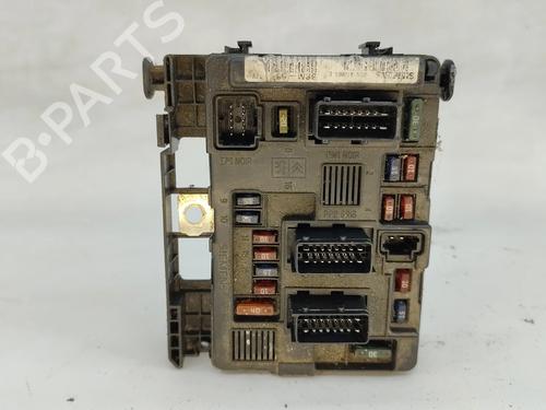 Used Fuse box Fuse box 38108798 38108798