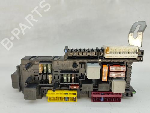 Used Fuse box Fuse box 38170703 38170703