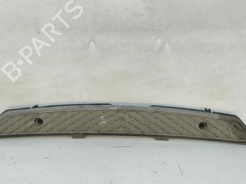Grill Grill MERCEDES-BENZ SPRINTER 4,6-t Van (B906) 411 CDI (906.653, 906.655, 906.657) (109 hp) 38170866 38170866