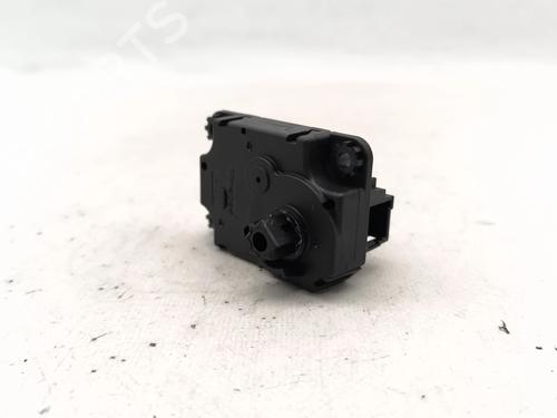 Electronic module OPEL CORSA F (P2JO) 1.2 (68) | BP38233361M83 - Image 3