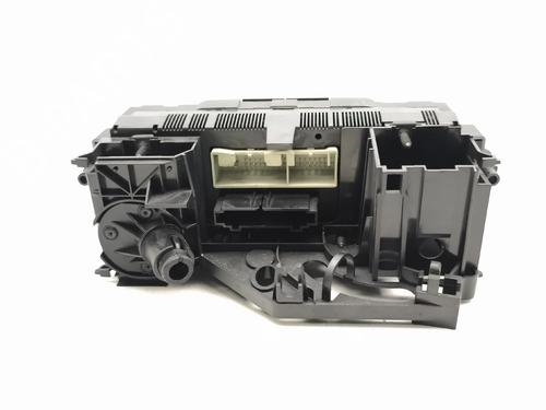 Climate control SEAT LEON (1P1) 1.9 TDI | BP38225456I5 - Image 4