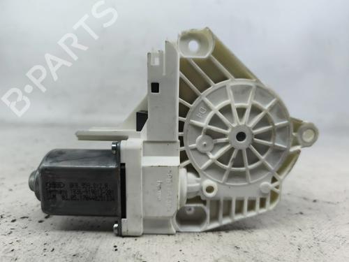 Used Right rear window motor Right rear window motor AUDI A1 Sportback (8XA, 8XF) 1.0 TFSI (82 hp) 37523617 37523617