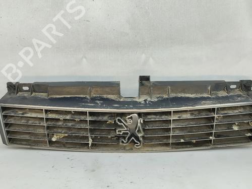 Used Grille Grille 38338086 38338086