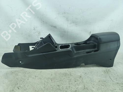 middle-console-kia-ceed-sportswagon-jd-2012-2013-2014-2015-2016-2017-2018-38338145 main image